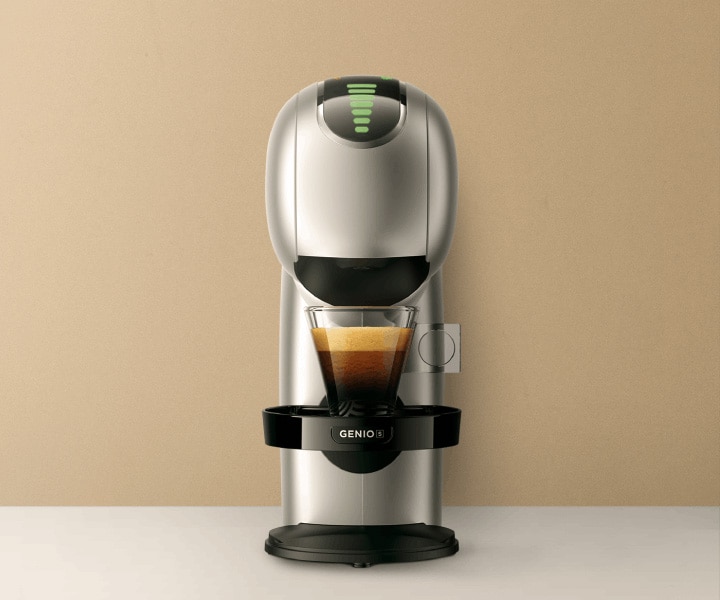 Close Up Genio S Touch Coffee Machine NESCAFÉ® Dolce Gusto®